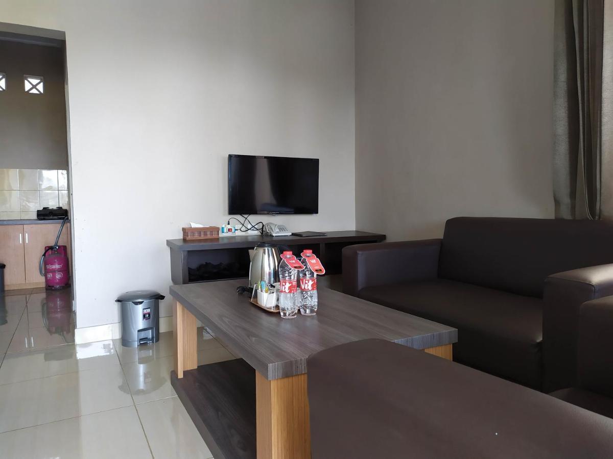 Grand Dian Hotel Guci Tegal  Buitenkant foto
