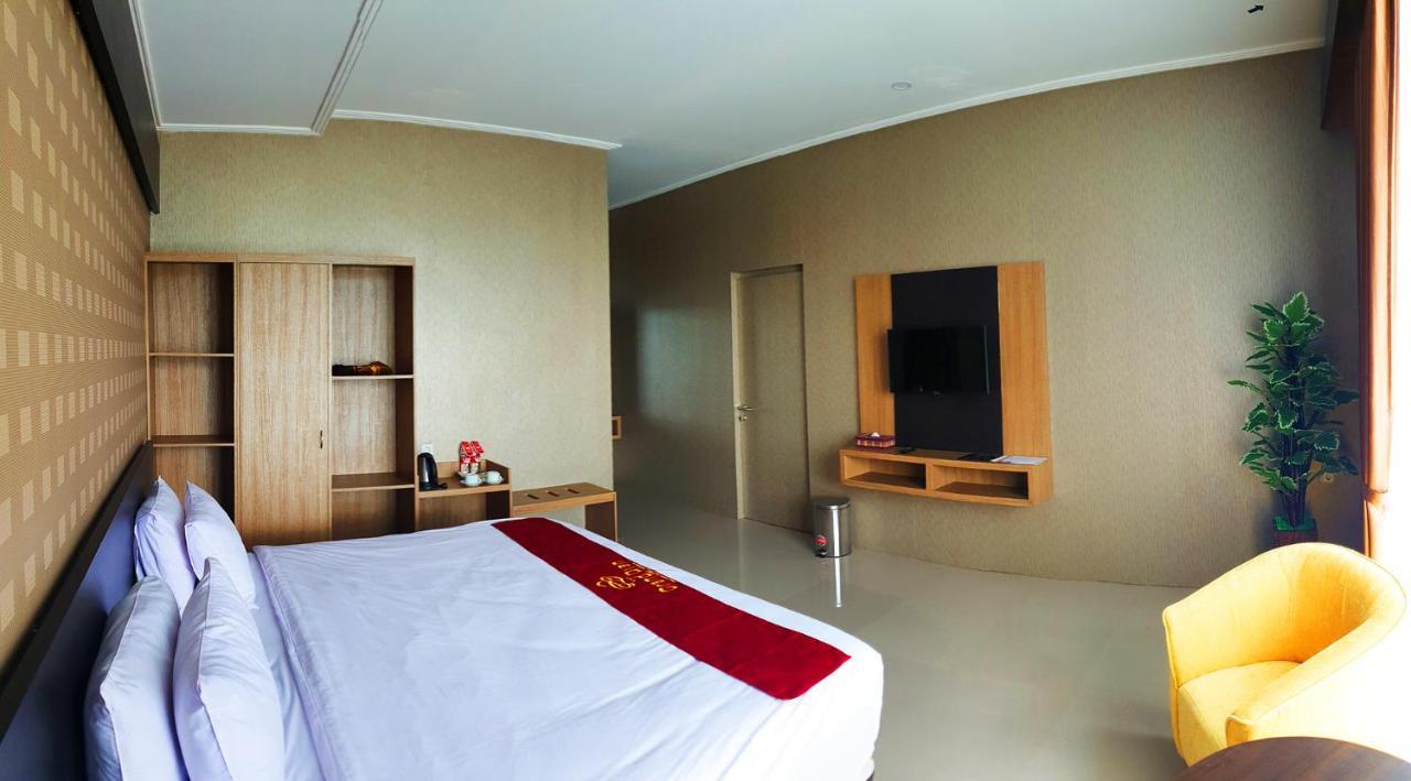 Grand Dian Hotel Guci Tegal  Buitenkant foto