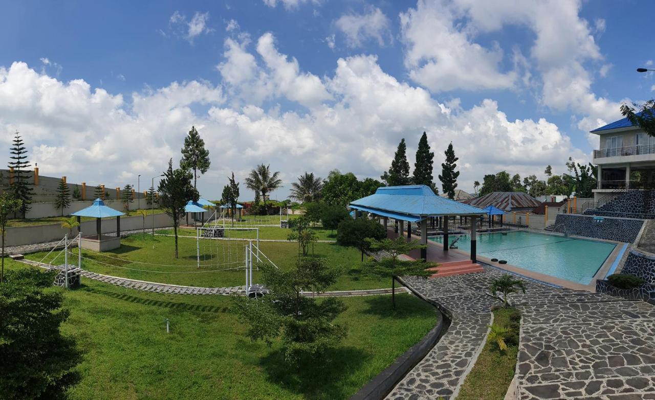 Grand Dian Hotel Guci Tegal  Buitenkant foto